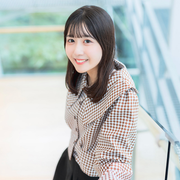 向江 菜々子